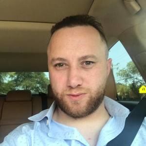 Meet your Posher, Roni